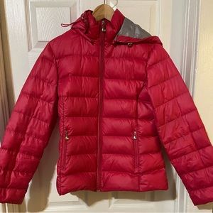 Betsy Johnson bright pink down puffer coat with detachable hood